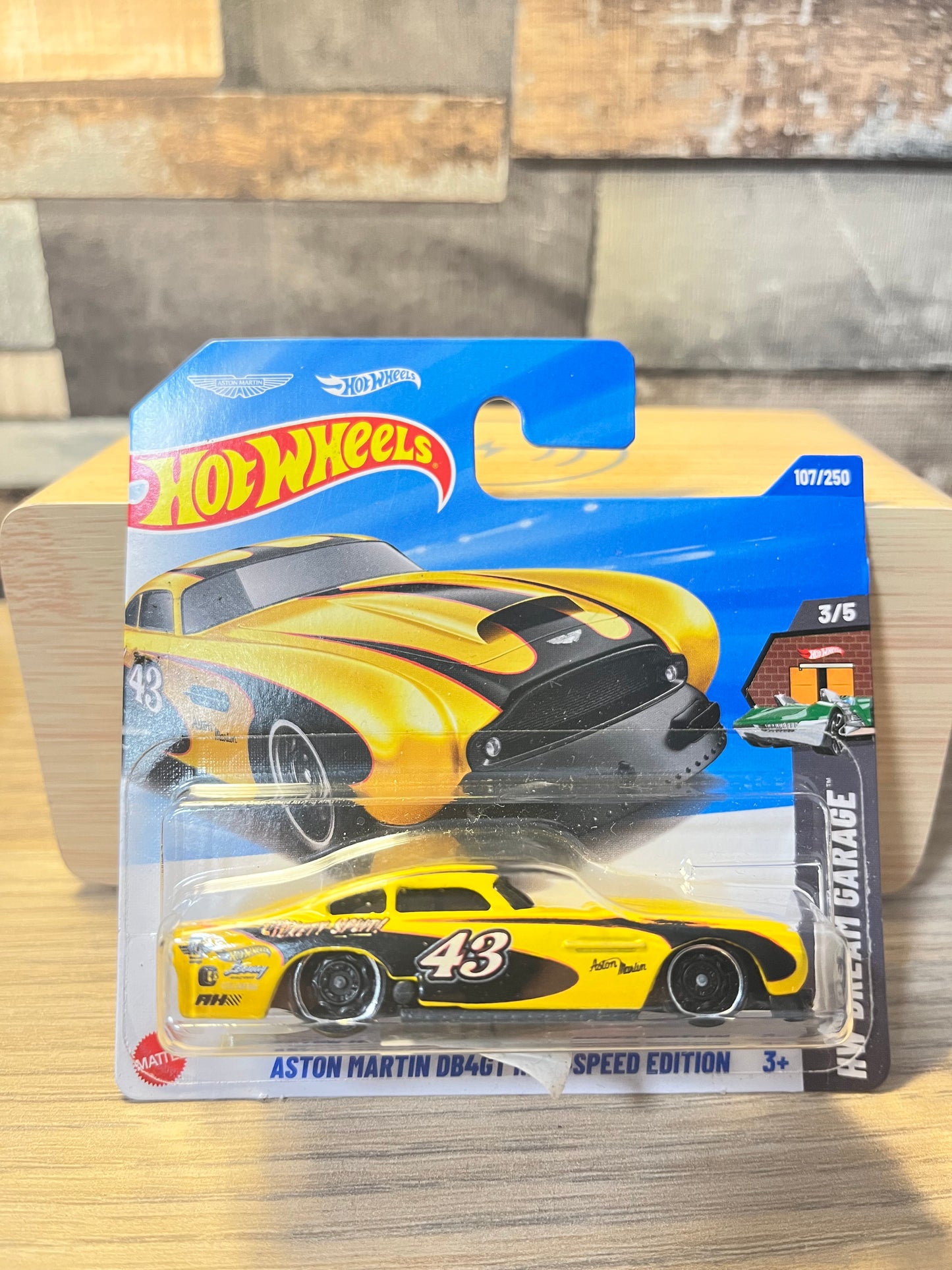 Hot Wheels Aston Martin DB4GT High-Speed Edition