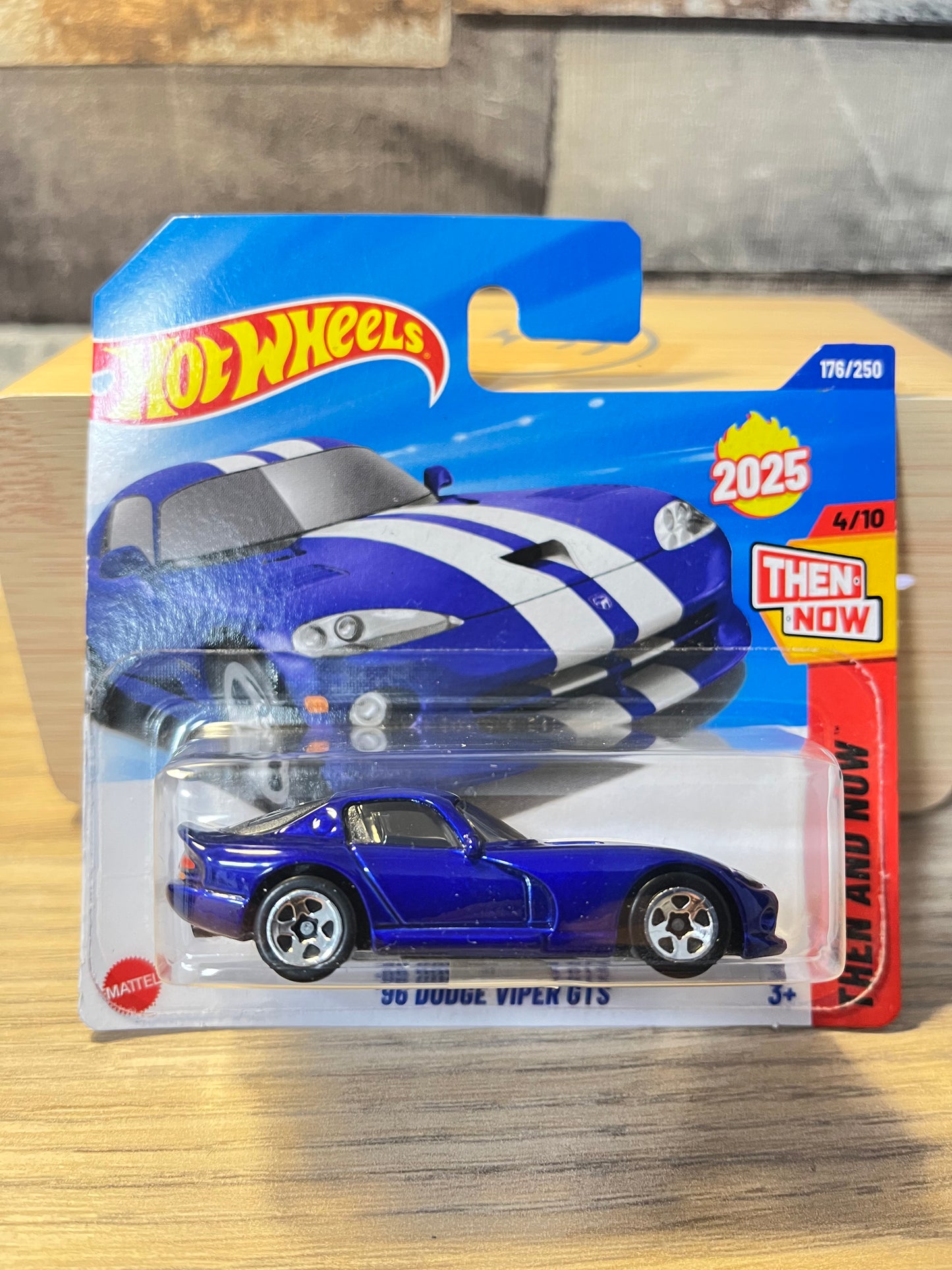 Hot Wheels ‘96 Dodge Viper GTS
